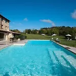 Borgo Lanciano & 4* Castelraimondo