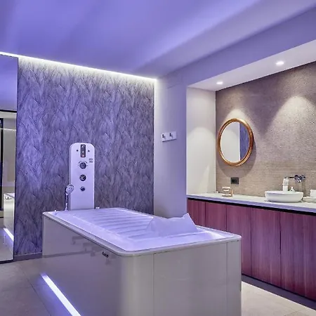 Borgo Lanciano & 4* Castelraimondo