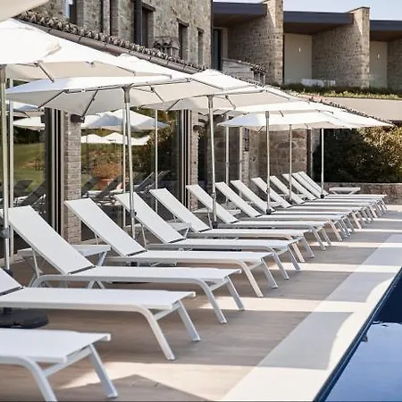 Borgo Lanciano & 4* 카스텔라이몬도