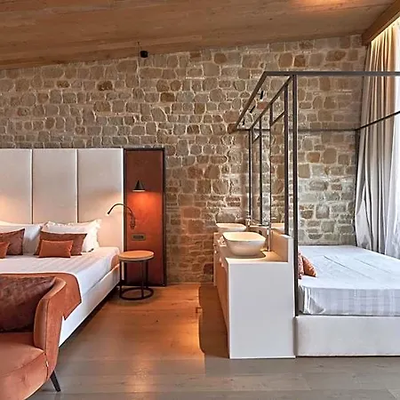 Borgo Lanciano & 4*