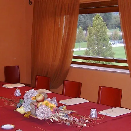 Borgo Lanciano 4* Castelraimondo