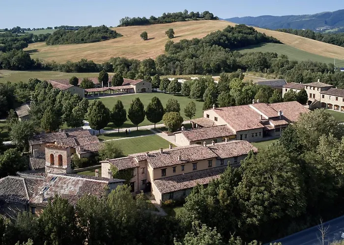 Borgo Lanciano 4* Castelraimondo