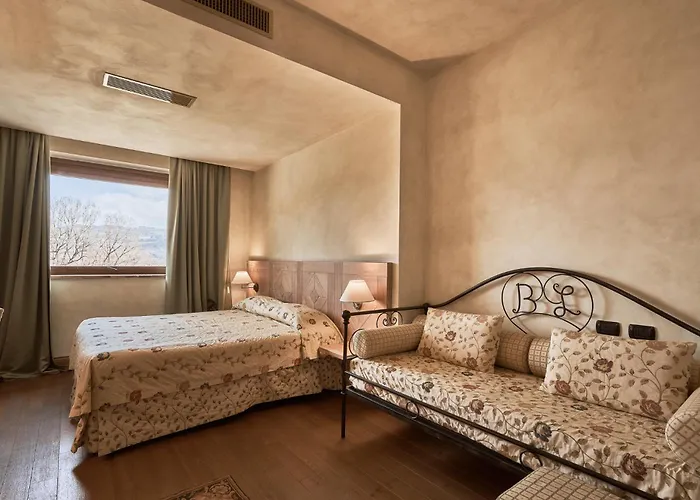 Borgo Lanciano 4* Castelraimondo